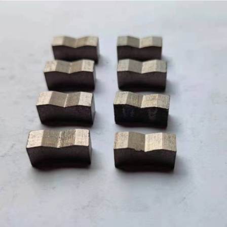 The factory specializes in providing a large number of water drill bit engineering water drill bit teeth, which can be directly sold and customized by the factory