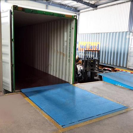 Yingda 8 ton, 10 ton, 12 ton container forklift loading fixed platform loading and boarding bridge