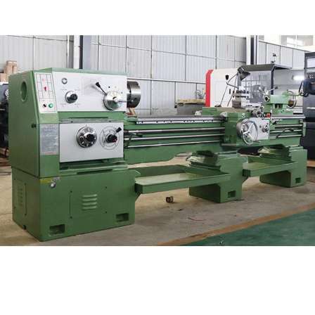 of ordinary machine tools CW6163E heavy horizontal large aperture heavy cutting ordinary metal cutting machine tools