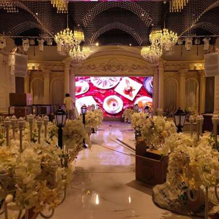 Longfa Full Color LED Display Seamless Indoor P2P2.5 Wedding Stage Electronic Advertising Large Screen