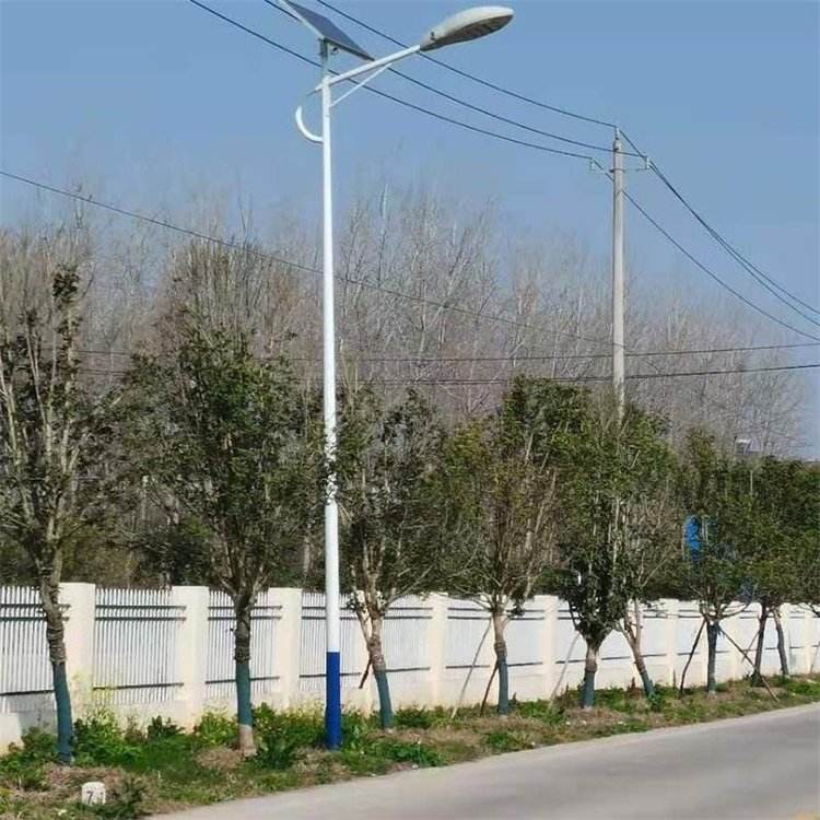 Xinyonghong Rural LED Cantilever Solar Street Lamp 6-meter High Smart Road Lighting for Residential Areas