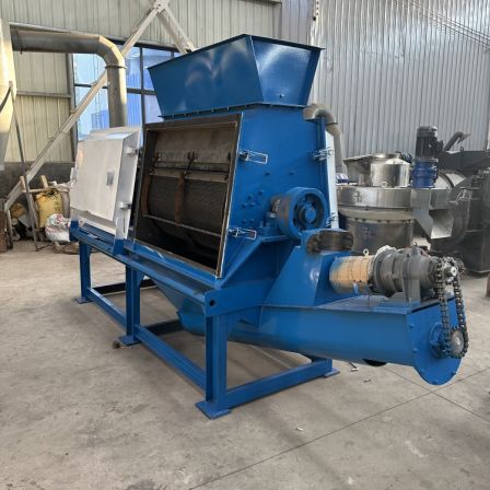 New Reversible Wood Crusher Motor Directly Connected with High Output 180 Degree Super Large Screen Benhong Machinery