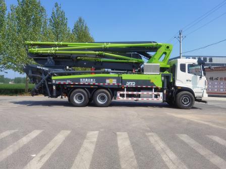 Xinda 46 meter mixing day pump floor mounted hydraulic lifting hopper 750 forced mixer