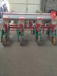 New Type of Suspended Zero Tillage and Fertilization Four Wheel Tractor for Soybean Seeding and Spot Seeding