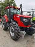 Dongfanghong LN2004 tractor has a six cylinder turbocharged engine and a 16+8 shuttle gear for more convenience