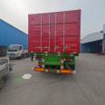 Flying wing box trailer towing cargo vehicle with good stability and large loading capacity for flying