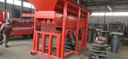 Horizontal feeder eccentric shaft feeder Mine feeder has a simple structure and low anti impact failure rate