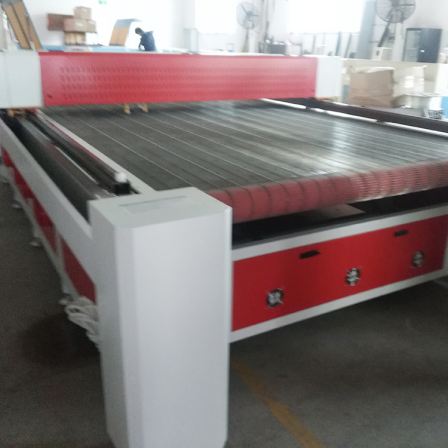Fabric, rubber board, pearl cotton aluminum plastic board, textile material, shoes, clothing, leather products, vibration knife CNC cutting machine