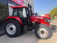 Dongfanghong LN2004 tractor has a six cylinder turbocharged engine and a 16+8 shuttle gear for more convenience