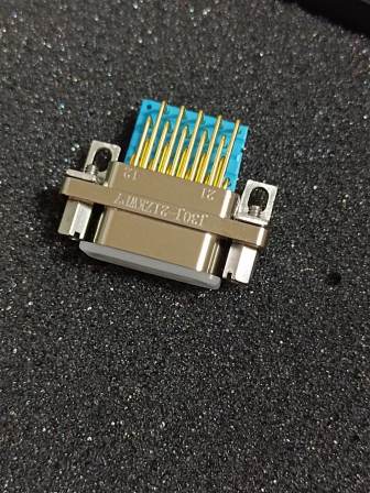 Zhuoyi ZY micro rectangular electrical connector 21 core socket J30J-21ZKW quantity 600