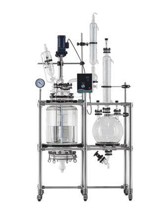 Replacement of damaged cold and heat source circulating distillation device in 100L double-layer glass reactor experiment