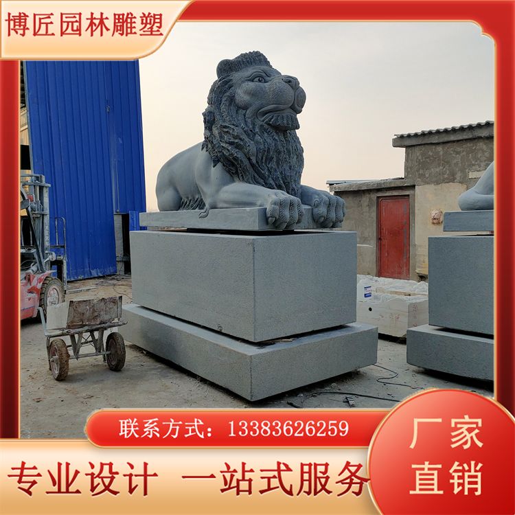 The simple and beautiful Chinese guardian lions in the scenic spot can be placed at the entrance of the hotel