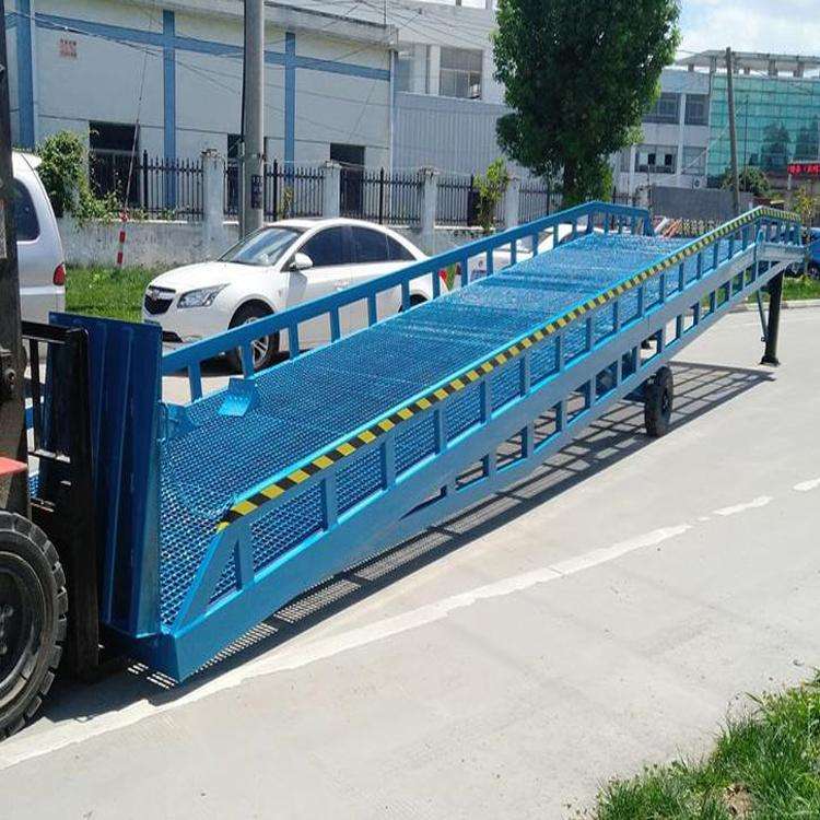 Shengli Direct Supply Mobile Boarding Bridge Electric Hydraulic Boarding Platform Logistics Loading God Forklift Ramp Crossing Bridge