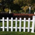 PVC lawn guardrail, plastic steel fence, vegetable garden park, flower pond, green fence, spring rain