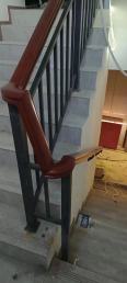 Iron staircase handrail, light luxury indoor villa, household engineering, steel and wood stairs