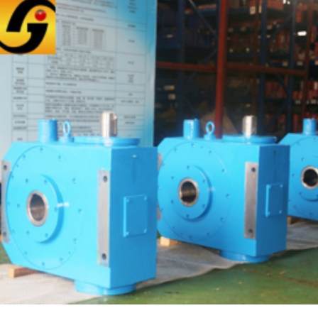 The model of the special reducer for the continuous casting machine in the steel plant is PWL225-32 or A225