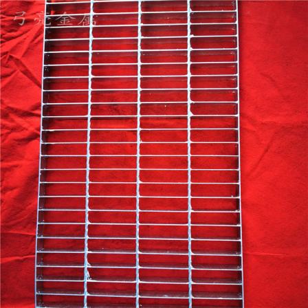 Gongliang stainless steel anti slip step steel grating steel ladder pedal pattern plate steel grating