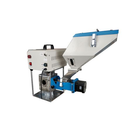 Color Master Machine Injection Molding Raw Material Color Master Metering and Mixing Equipment Screw Type Color Master Raw Material Proportional Additive