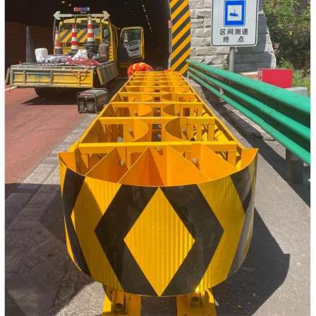 TA level, TB level, and TS level tunnel entrance anti-collision buffer facilities for steerable anti-collision pads on the Shiteng Expressway