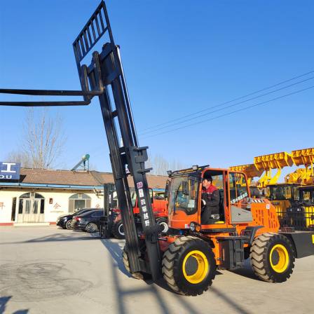 Mountain four-wheel drive off-road forklift with high chassis performance and stable gantry height can be customized