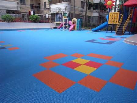 Suspended floor mat, kindergarten floor, Basketball court, outdoor plastic assembly, thickened outdoor playground runway