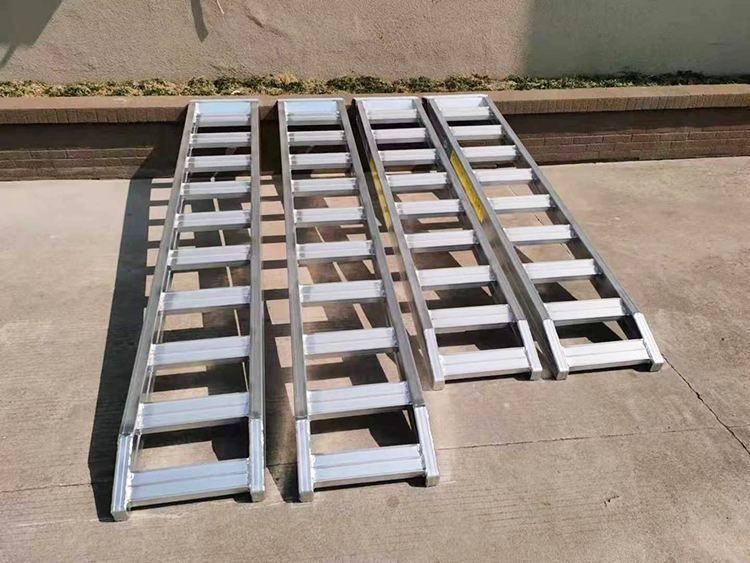 Aviation Elephant Aluminum Alloy Boarding Ladder Customized Forklift Boarding and Alighting Ladder with Adequate Inventory, Directly Shipped by Manufacturer