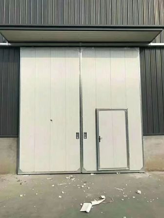 The industrial door is easy to open. Various styles of polyurethane insulated door hanging rail Sliding door Deshun