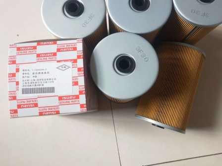 100 Micron Precision Truck Fuel Filter , Air Filter Element 1-87810207-0 ISO9001