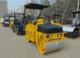 Manufacturer Factory Price Small Vibratory Mini Compactor Road Roller for Sale