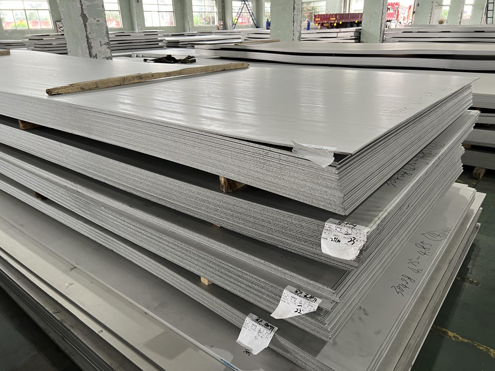 ASTM JIS EN GB 304 2205 Bright Duplex Stainless Steel Sheet High Quality Cold Drawn No. 1 No. 4 Customer's Request
