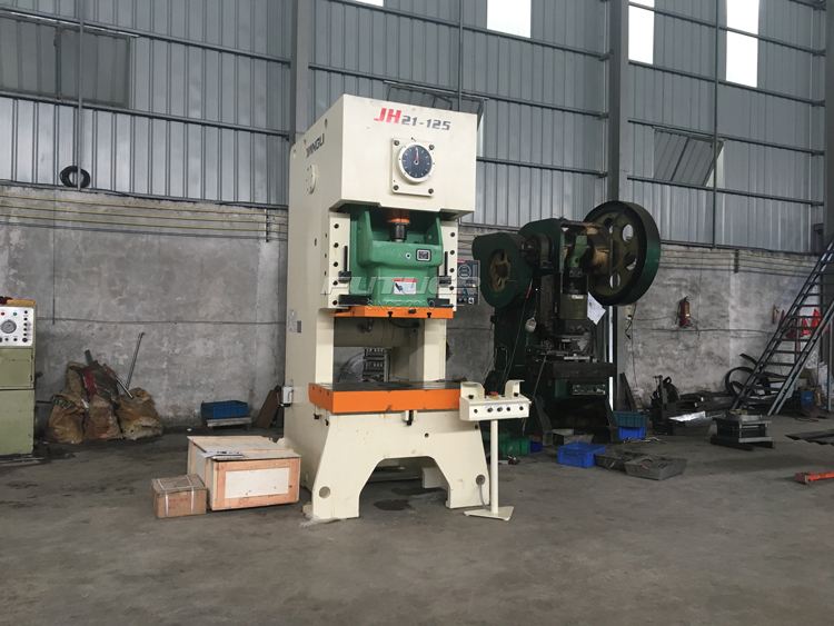 Heavy duty iron Automatic Making Cabinet hinge machine, steel welding hinge for iron door production line machines and tools