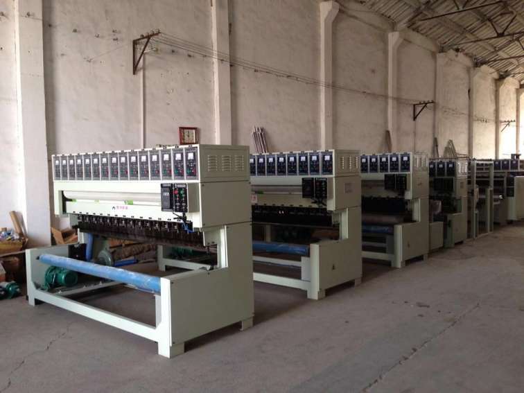 ultrasonic clothes embossing machine