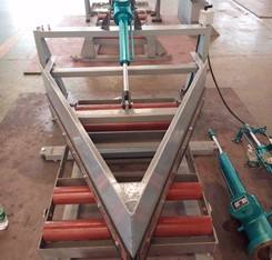 Heavy duty segment type Material handling parts conveyor cleaning system polyurethane conveyor belt scraper return belt sweeper