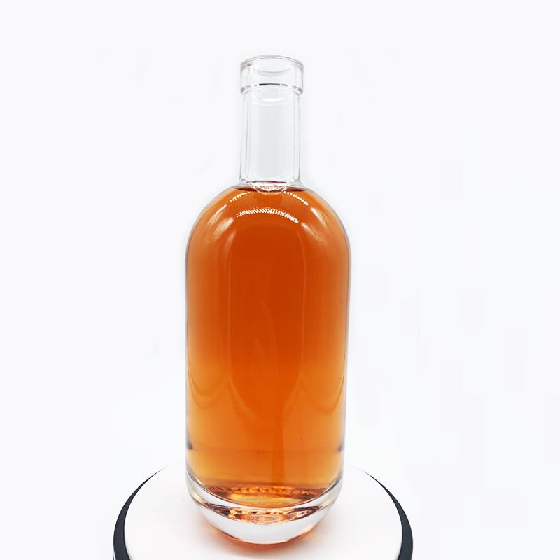 Wholesale low moq 375ml 500ml 700ml 750ml Different Sizes glass liquor bottles for vodka whisky rum gin