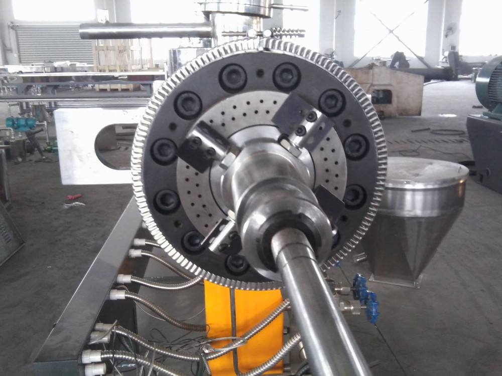 Plastic PP Granules Twin Screw Extruder Production Line With CE Certification