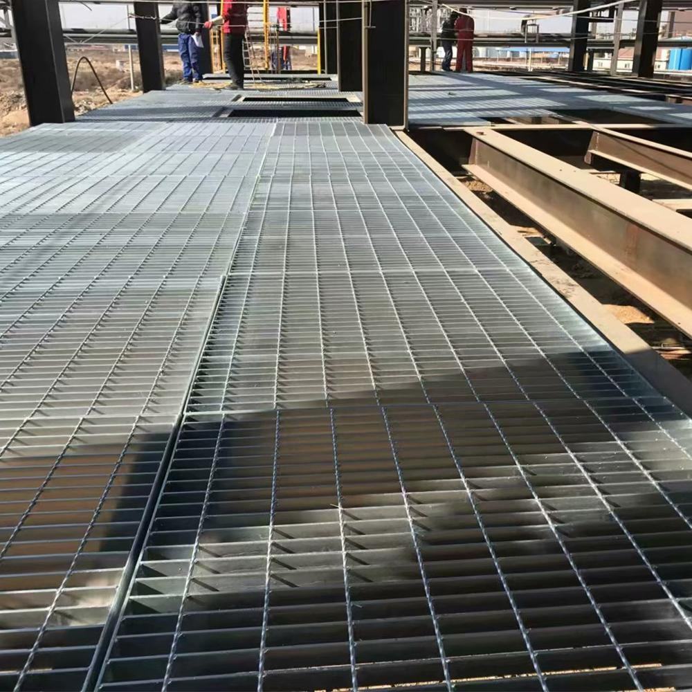 Metal Building Materials Galvanized Steel bar Grating Walkway Price For Construction