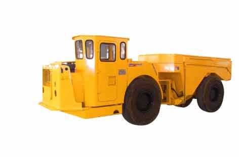 LHD underground loader with 4x4 drive