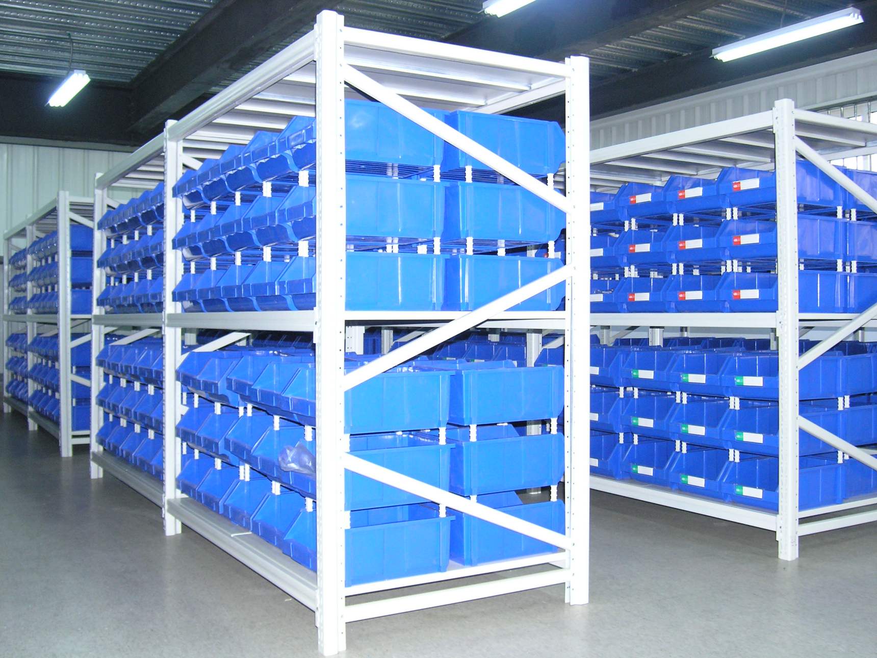 Industrial warehouse stackable plastic parts picking storage boxes bins