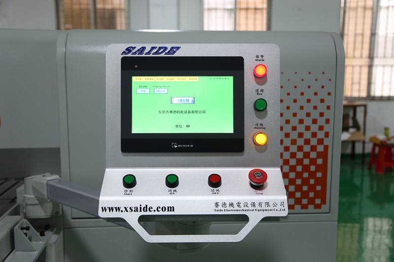 Virus Prevention Equipment High Precision 0.01mm SD-2600 Automatic Wood Acrylic PM PS Cutting Saw Machine