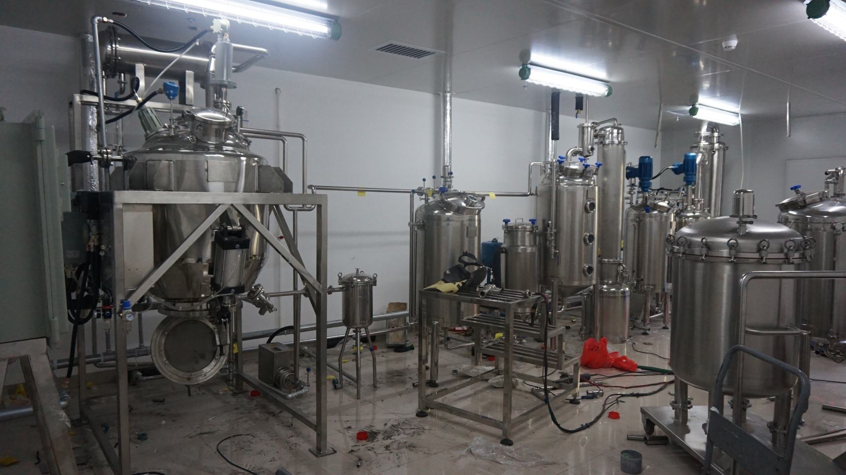 50L Vacuum Hemp Solvent cbd oil ethanol extraction and concentration equipment Tea extraction and concentration machinery