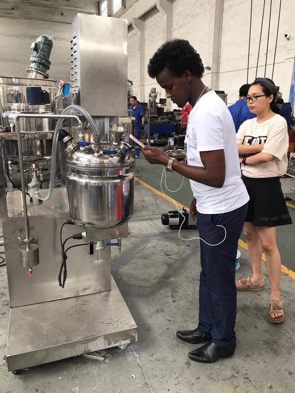 small lab research mixing mixer lab homogenizer emulsifying machine used cosmetic cream paste and lotion