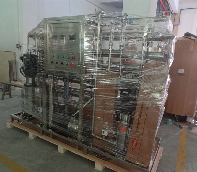 High Quality China Factory Ro-500l 1000l Drinking Water Making Plant Reverse Osmosis Desalination Filter Machine Price