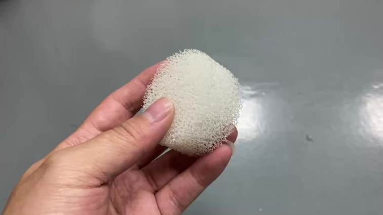 Reticulated Polyurethane Cylinder Foam in 15ppi 20ppi 30ppi 35ppi 40ppi 50ppi Mushroom House Open Cell White Color Filter Sponge