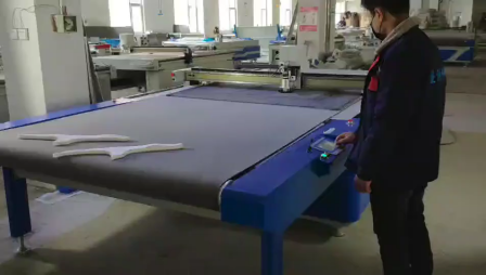YIZHOU CNC Textile Fabric Cutting Machine, Automatic Cloth Cutting Machine, Garments Computerized Cutting Table