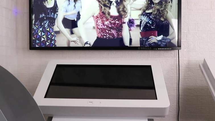 OEM HD 55 65 inch wall mounted advertisement player Android system LCD  TV advertising equipments digital signage kiosk