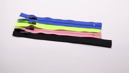 close end lock-puller nylon zipper for sport short zipper for pocket cycling zipper