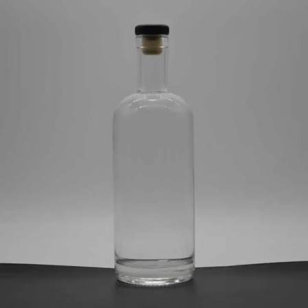 Alibaba Premium Custom Design Empty Clear Crystal Cylinder Spirit Glass bottle Vodka 700ml 750ml Vodka Glass Bottles for Liquor