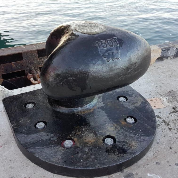 150T cast steel marine dock bollard