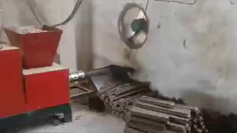 Multifunction coconut wood charcoal briquette machine malaysia biomass coco dust briquette making machine