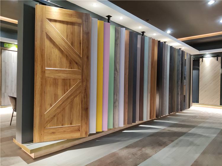 2021 Latest Design Hot Sale Interior Door Wooden Furniture Room Door